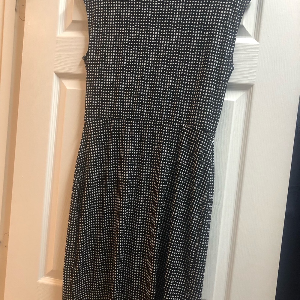 Dress - Picture 2 of 4